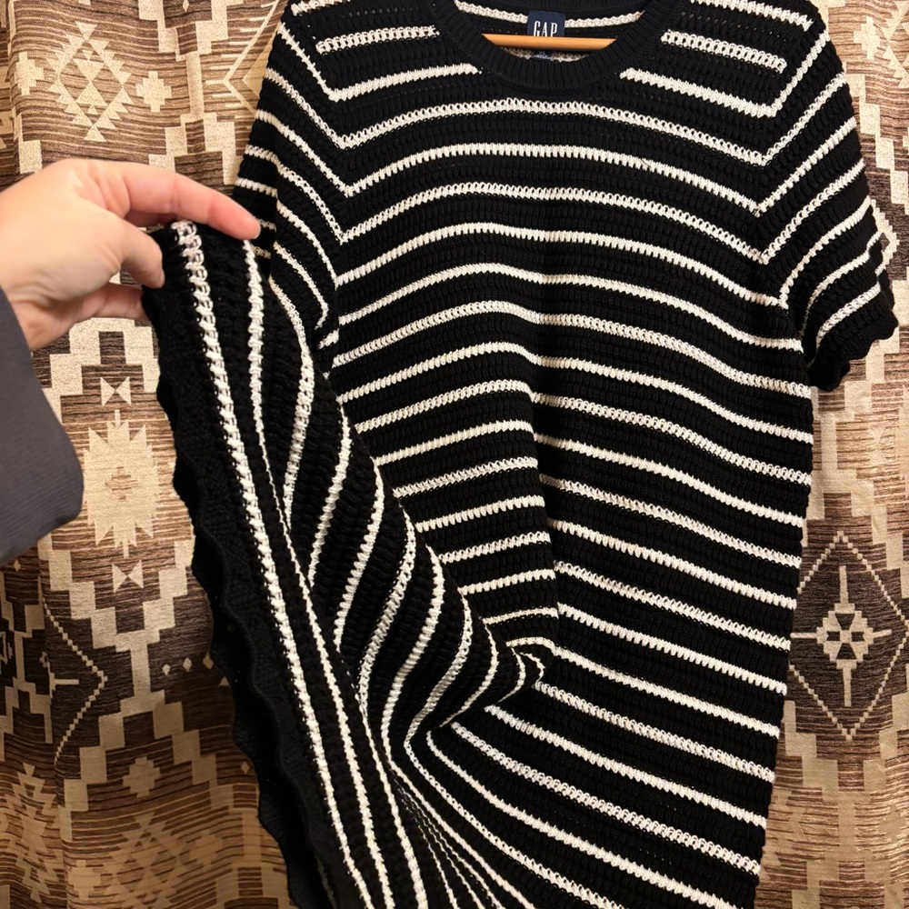 Gap Women’s Crochet Dress, 100% Cotton, Size XL, Black & White Stripes - Picture 4 of 12